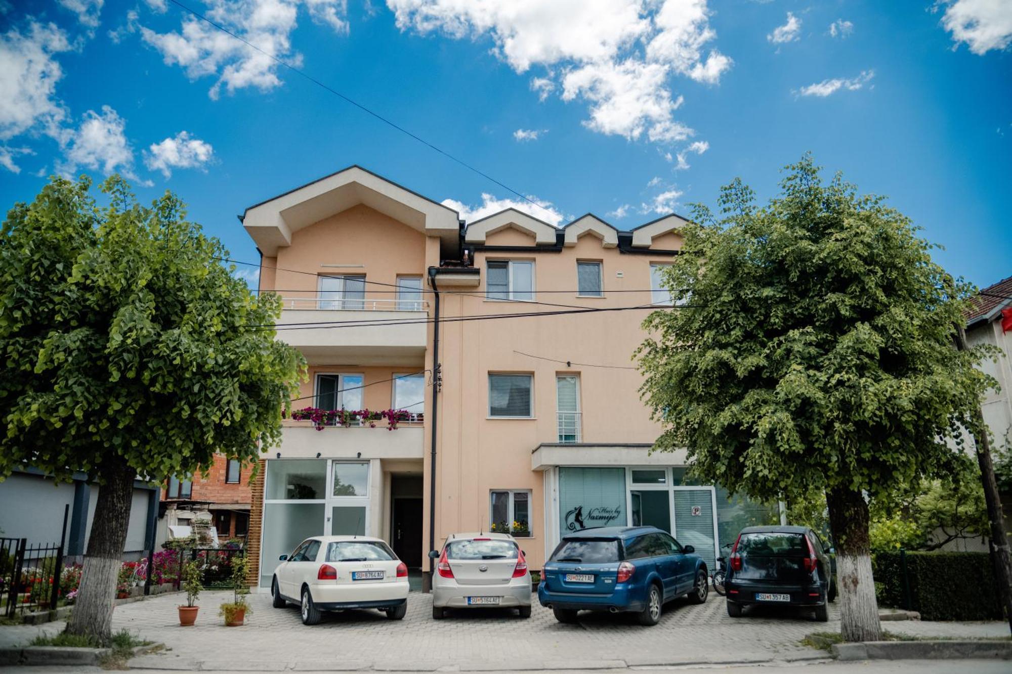 Central Modern Apt With Garden Струга Екстер'єр фото